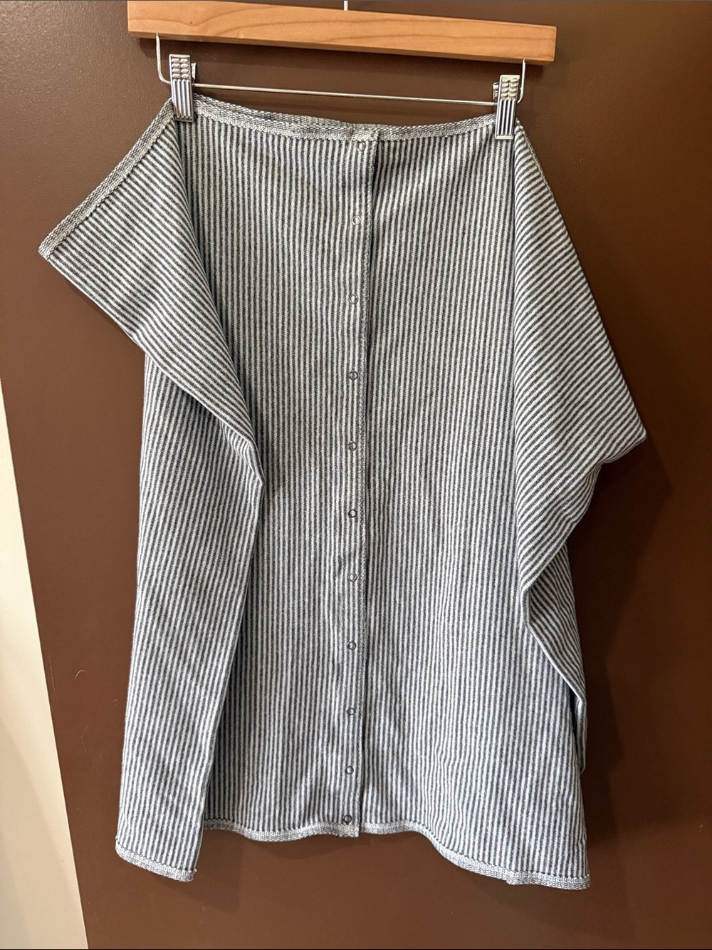 Lululemon Gray & White Striped Vinyasa Convertible Yoga Wrap Scarf